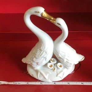 Swan statue